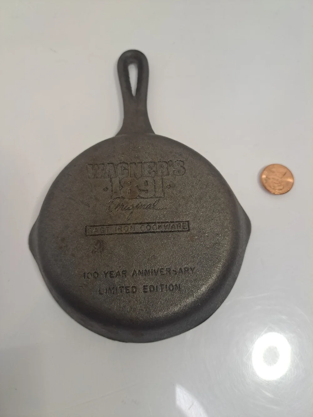 Wagner Cast Iron Cookware 100 Year Anniversary Ltd Ed Round Mini Skillet-NEW